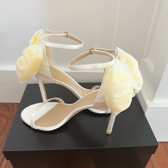 Stuart Weitzman Nudistsong Mesh Bow Sandal - Picture 1 of 4